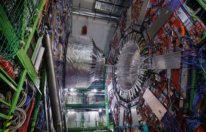 科学界最大的机器：建造下一代巨型粒子对撞机的斗争